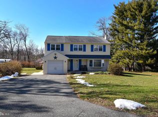 2119 Robin Ln, Pottstown, PA 19465
