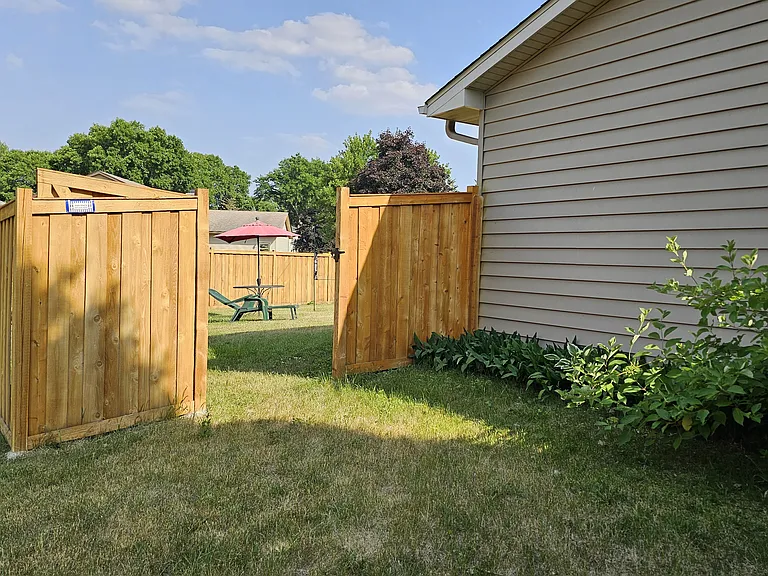 5140 Cottonwood Ln N — Photo 19