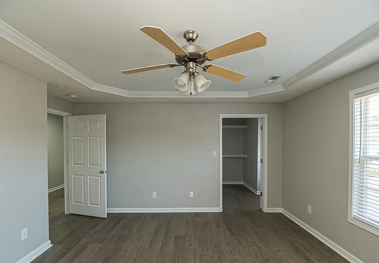 3401 Connection Dr — Photo 12