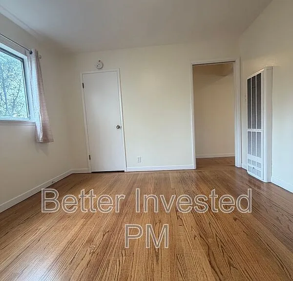 2400 39th Ave #4 — Photo 7