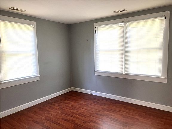 5th image of 252 Friendship Rd
