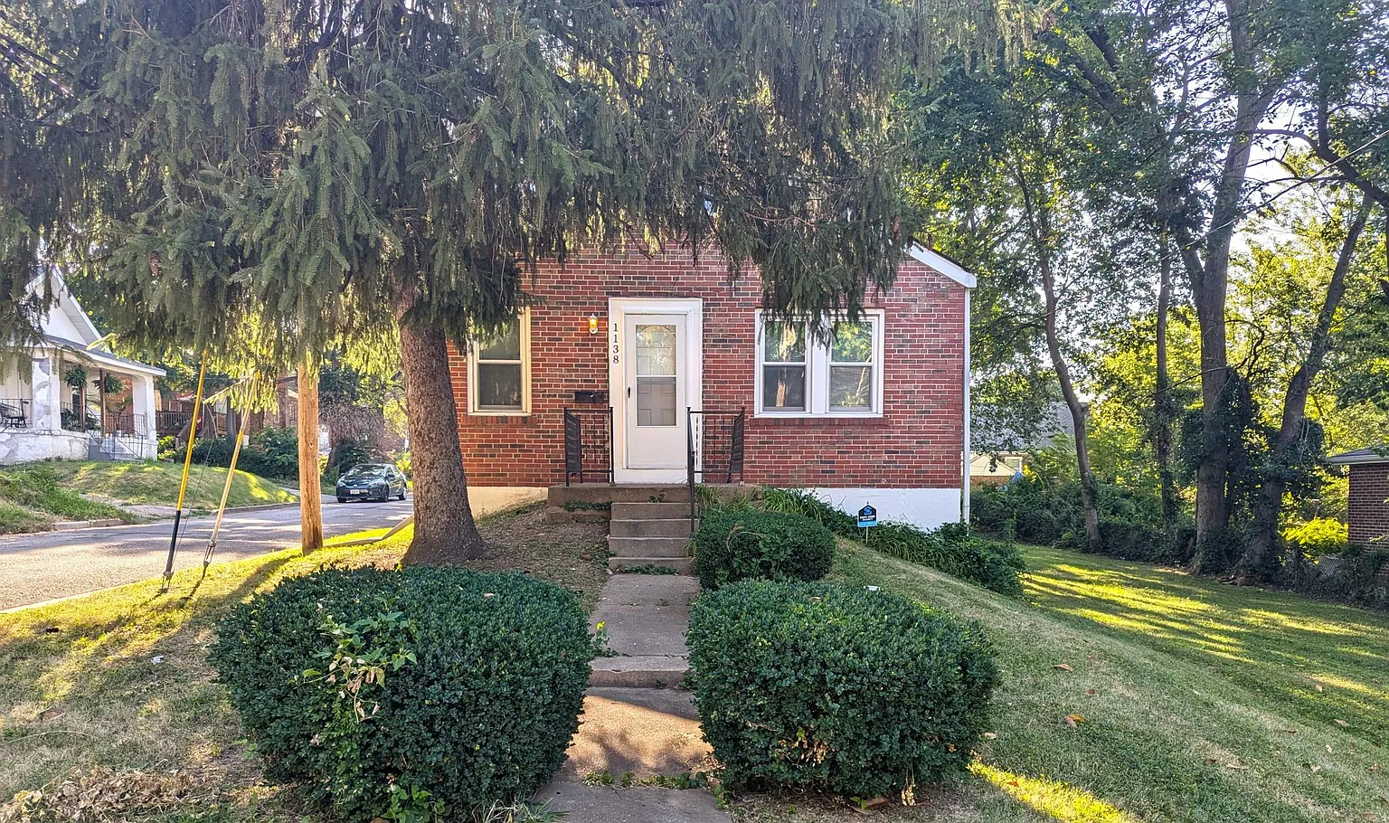 1138 George St photo 1