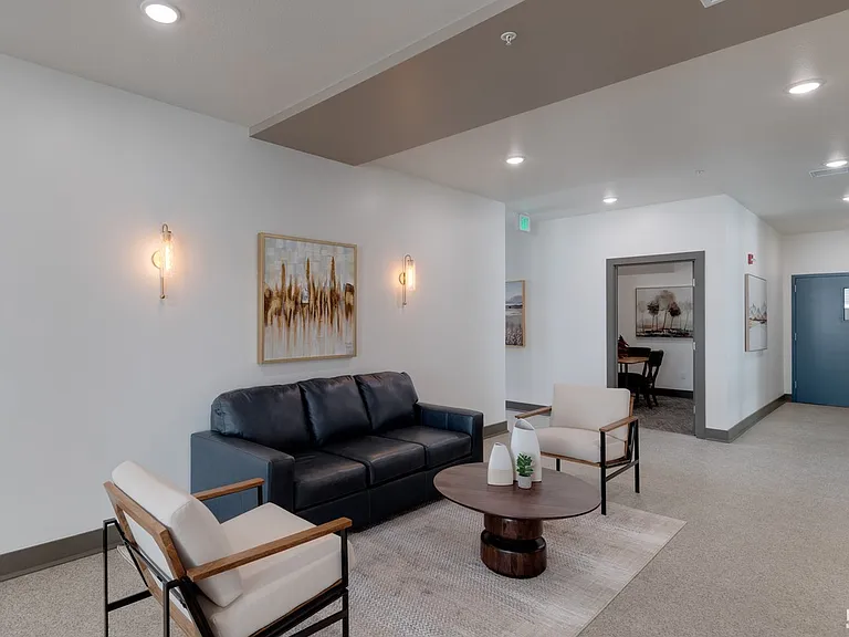 Hallway, Lounge