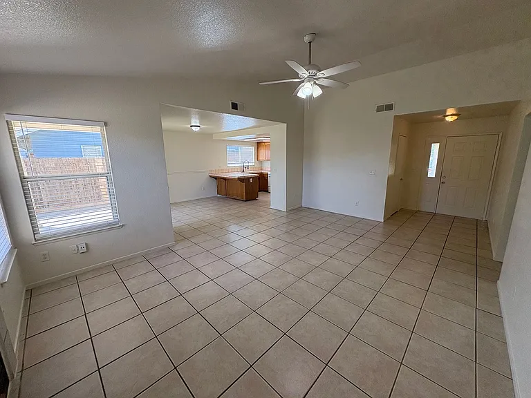 1257 W Olema Cir — Photo 7