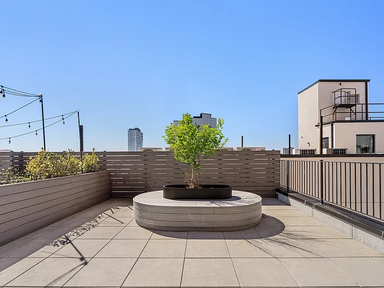 323 Lenox Rd #4F — Photo 15