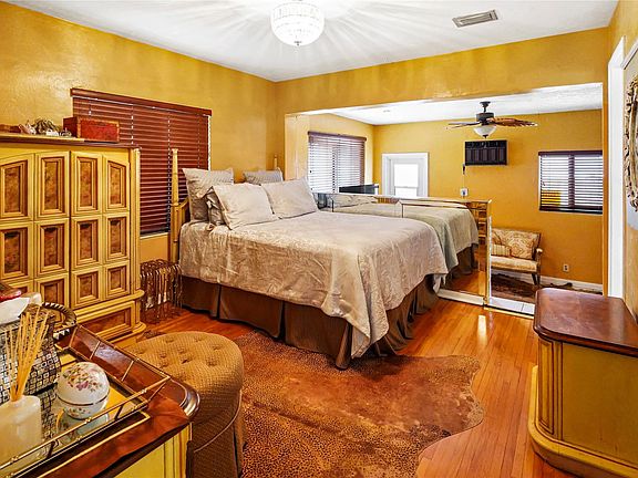 3rd image of 3155 NW 81st Terrace