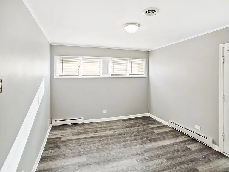 17306 Holmes Ave — Photo 7