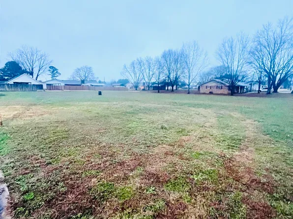 0 Alice St, Tuscumbia, AL 35674