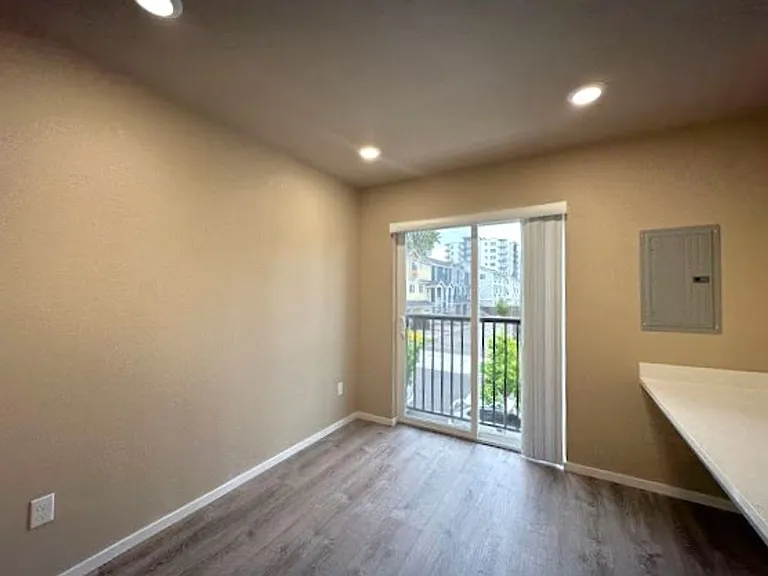 Park-4326 — Photo 7