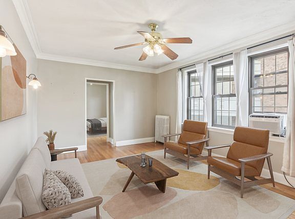 3rd image of 1111 Holly Ct APT 317