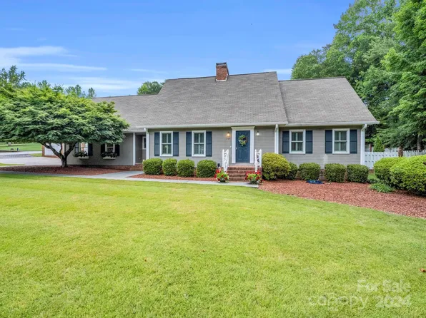 264 Fairforest Dr, Rutherfordton, NC 28139