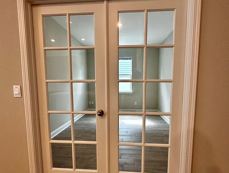 319 Greenway Ln — Photo 13