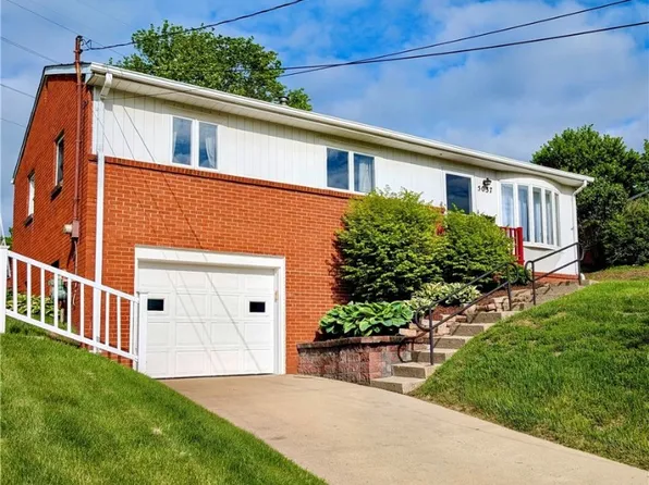 5037 Clifton Dr, Aliquippa, PA 15001