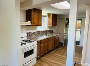 30 Andrea Dr #7, Vernon, NJ 07462