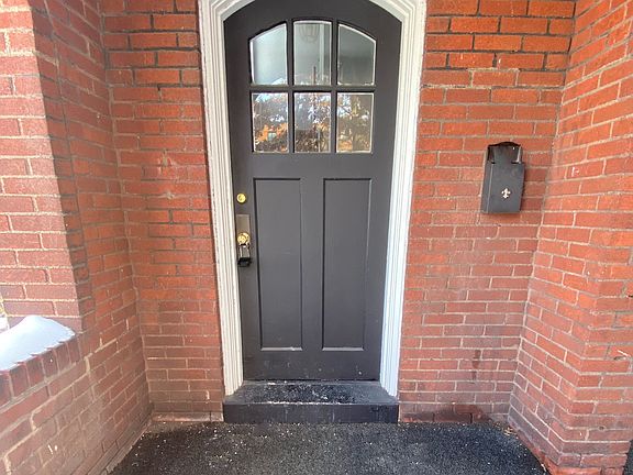 3rd image of 5720 Beacon St #5720