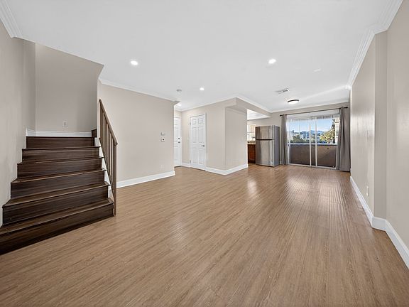 4th image of 11063 Cumpston St #102