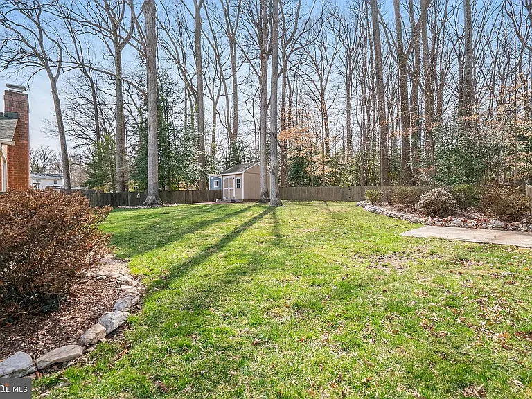 8651 Cromwell Dr — Photo 49
