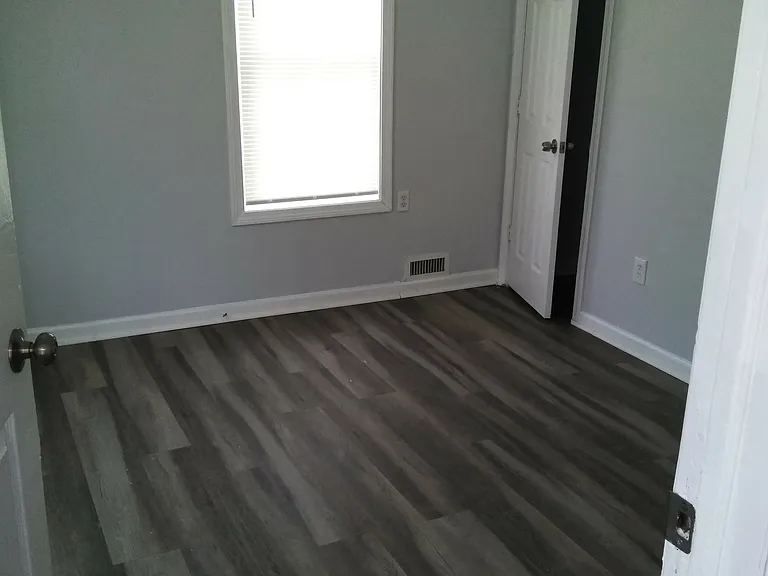 969 Maplewood Ave — Photo 11
