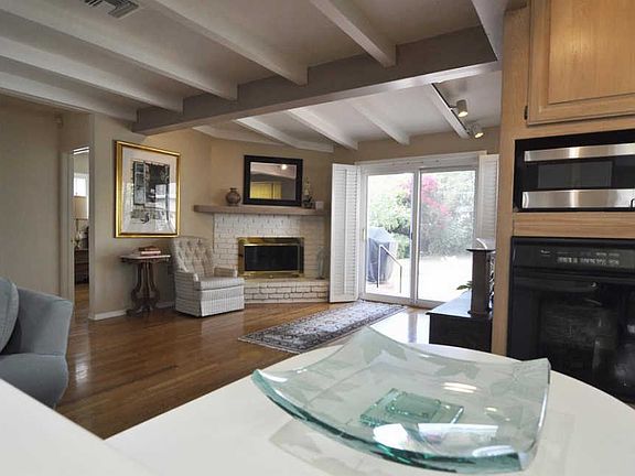 4th image of 16677 La Maida St