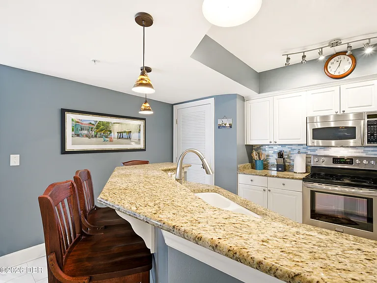 2055 S Atlantic Ave #703 — Photo 11