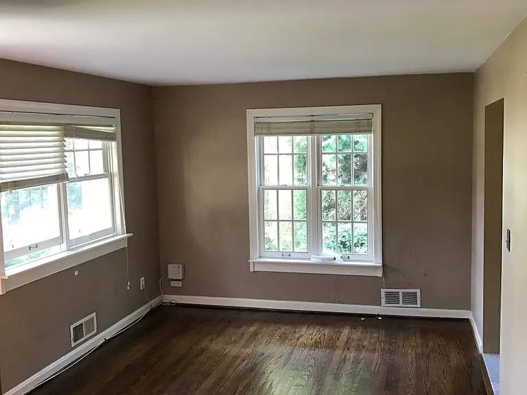 5907 Rolston Rd — Photo 4