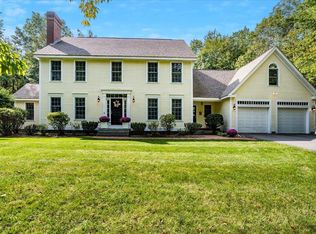 24 Rosewell Rd, Bedford, NH 03110