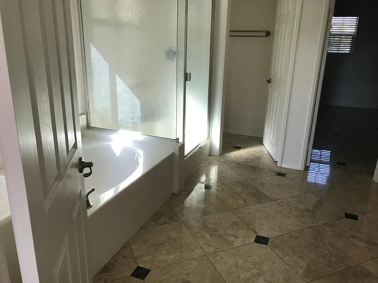 1565 Circulo Brindisi — Photo 12