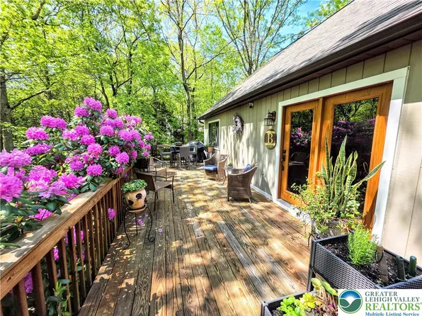 161 Piney Woods Dr, Jim Thorpe, PA 18229