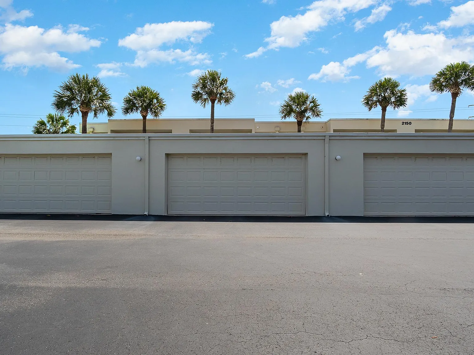 2 bed, 1215 sqft, $2,700 — Photo 1