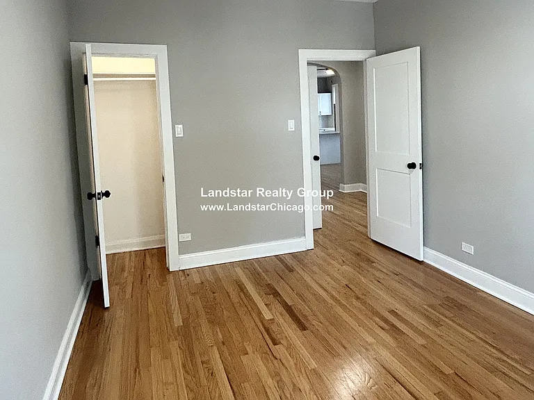 4956 N Harding Ave #2 — Photo 14