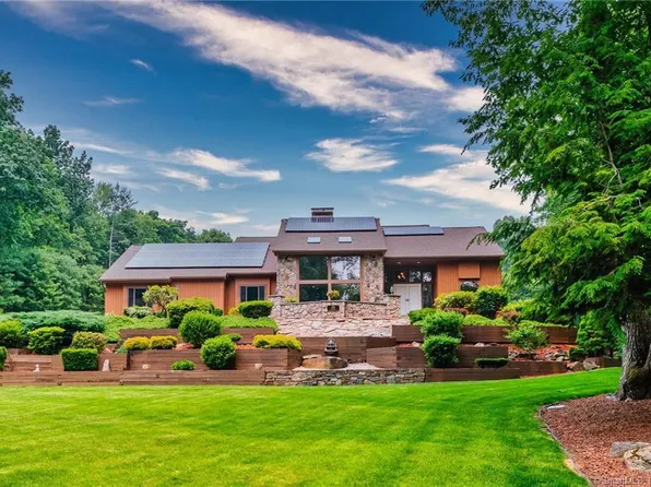 181/183 Thompson Street, Glastonbury, CT 06073