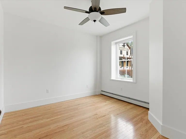 16 Central St #1 — Photo 20