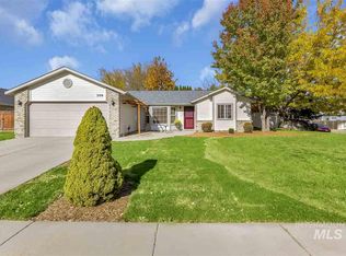 706 W Redwood Ln, Nampa, ID 83651
