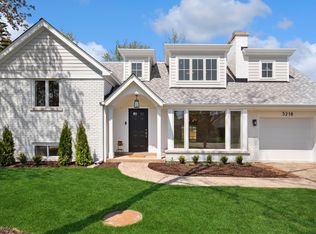 3218 Sprucewood Rd, Wilmette, IL 60091