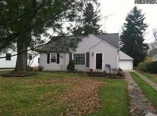 24036 Smith Ave, Westlake, OH