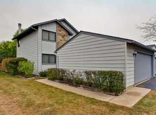 160 Webster Pl #0, Vernon Hills, IL 60061