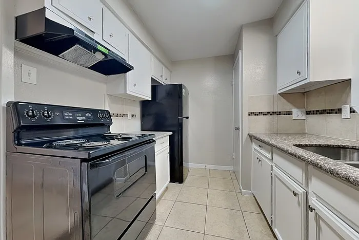 7731 Bunker Wood Ln — Photo 6