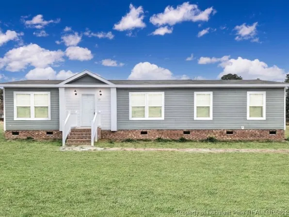 37 Bermuda Dr, Saint Pauls, NC 28384