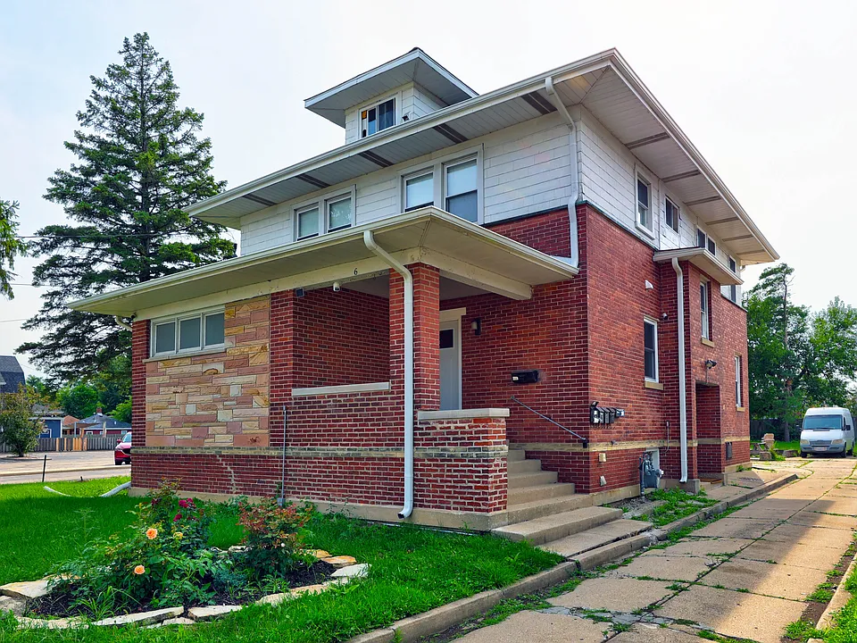 6 S Monterey Ave #A