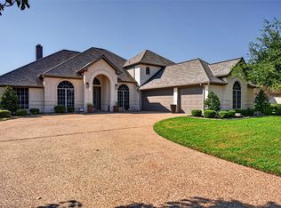 2612 Waters Edge Dr, Granbury, TX 76048