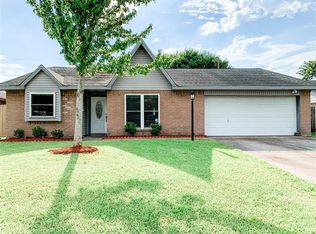 2202 Mocking Bird Ln, La Porte, TX 77571
