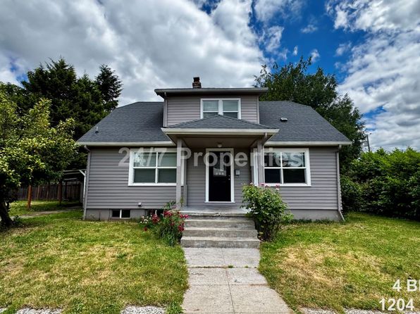 1204 NE 62nd Ave