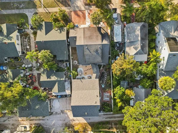 945 11th St N, Saint Petersburg, FL 33705