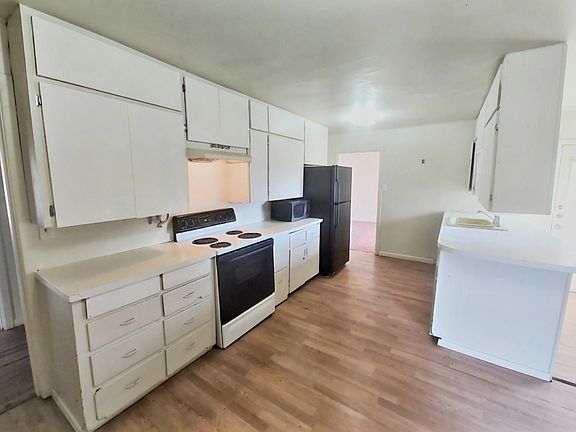 2nd image of 1725 25th St Front 1
