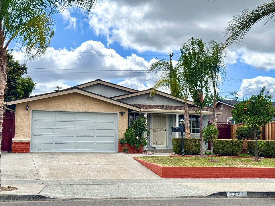1st image of 2071 Orlando Dr