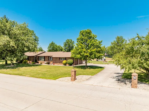 405 E McDonald St, Hartford City, IN 47348