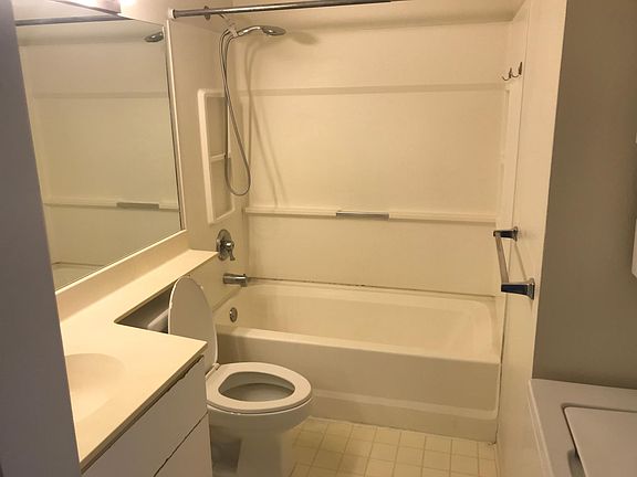 5th image of 91-242 Hanapouli Cir APT 26J