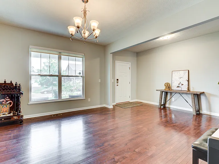 5589 Landgate Dr — Photo 37