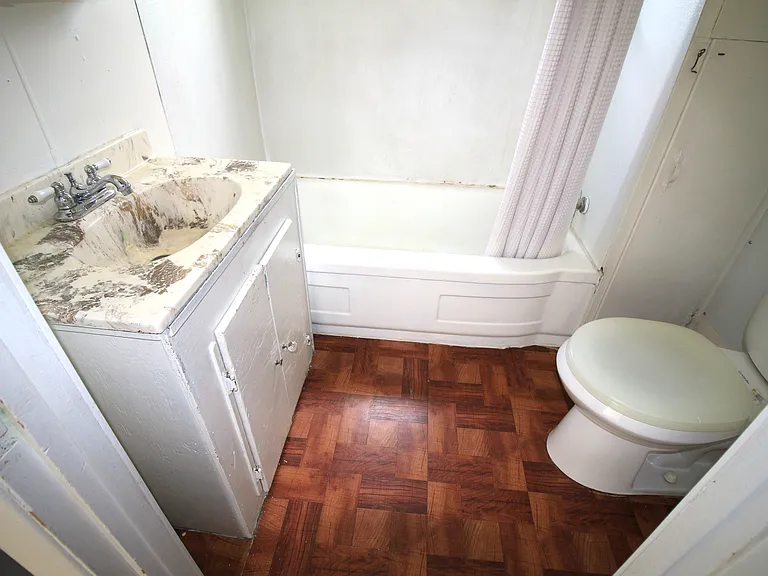 22445 Frontage Rd #C — Photo 6
