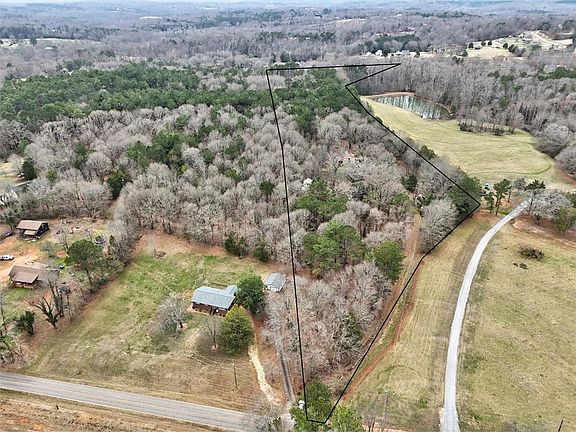 5th image of 499 Campground Rd